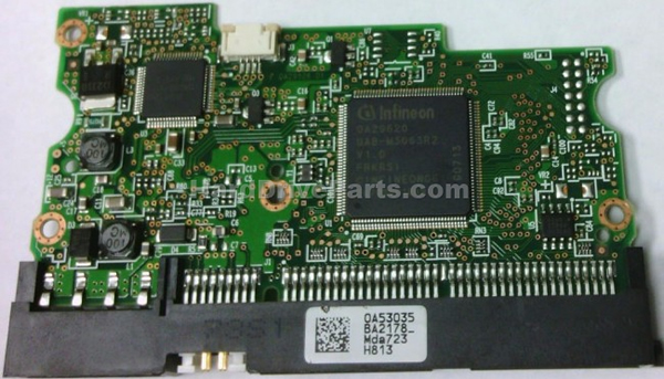 Hitachi HDT725025VLAT80 Carte PCB 0A29620